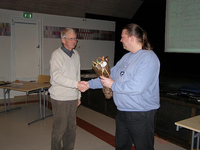 P2240950-t-tt.jpg - 5337 Bytes